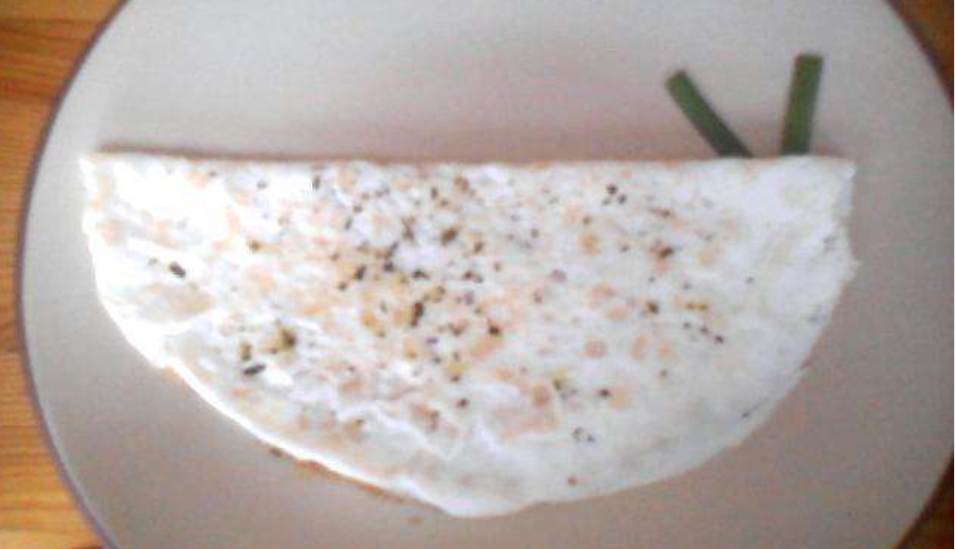 Espaguetis de calabacino con tortilla de claras.